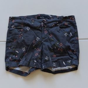 TORRID floral dressy shorts